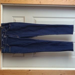 Old Navy High Rise size 12 Super Skinny Dark Wash